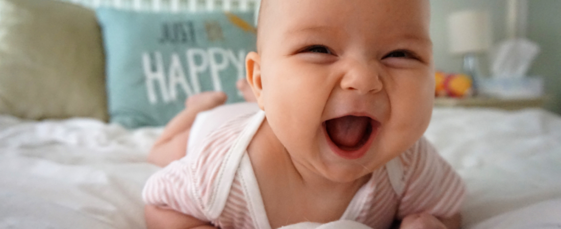 O primeiro sorriso social: Como estimular e não perder esse clique